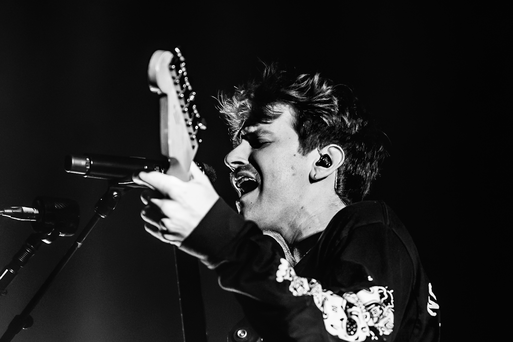 flipturn filled Stage AE with groovy vibes