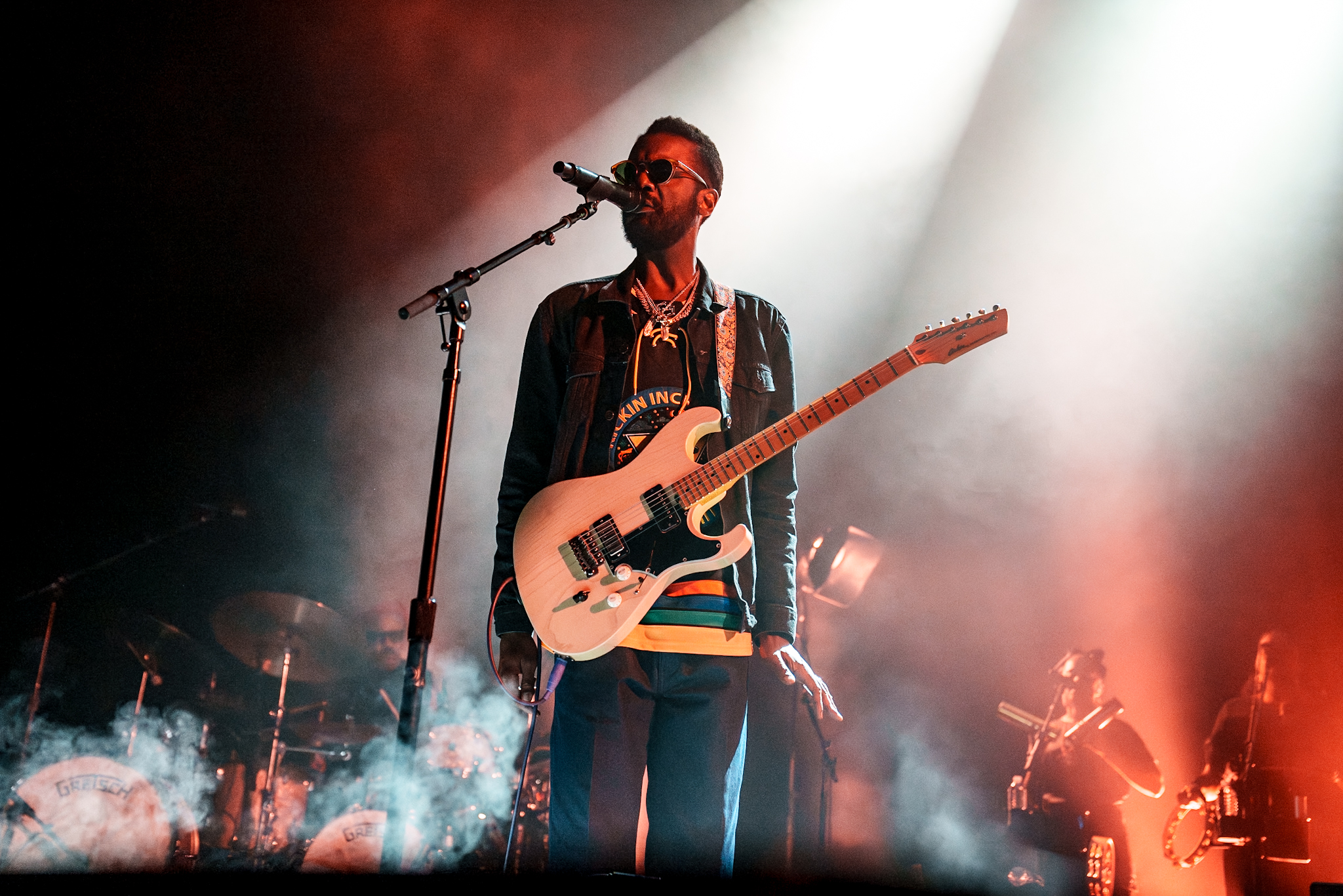 Gary Clark Jr. electrified Stage AE with fusion jams and unmatched musicianship