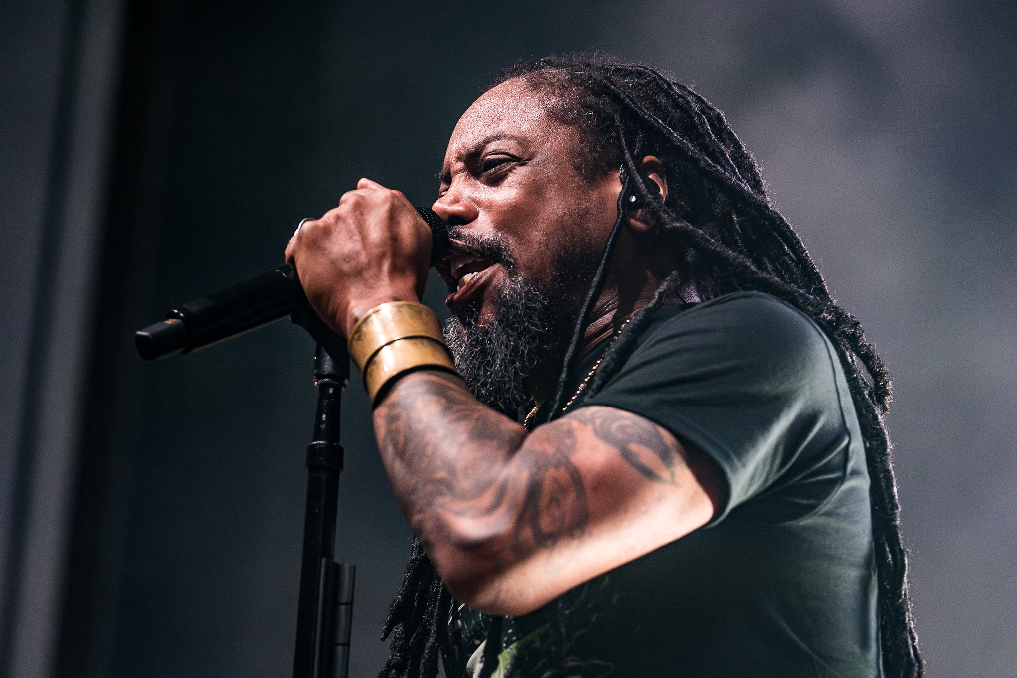 Sevendust made Pittsburgh fans become One